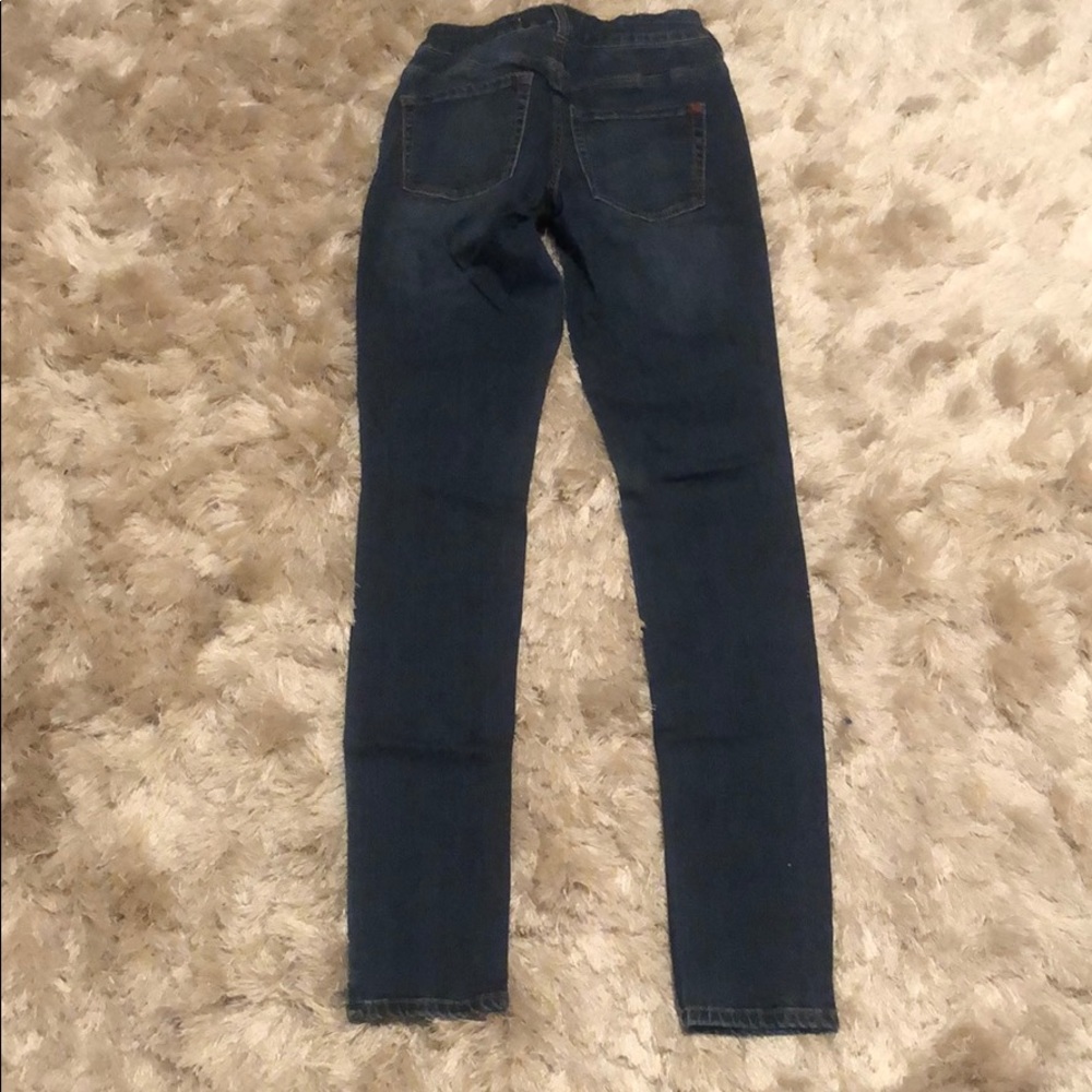 Bullhead Jeans - Picture 2 of 3